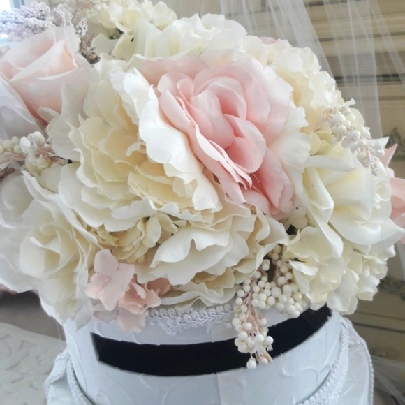 STUNNING VINTAGE INSPIRED WEDDING ENVELOPE HOLDER! - Picture 4 of 8